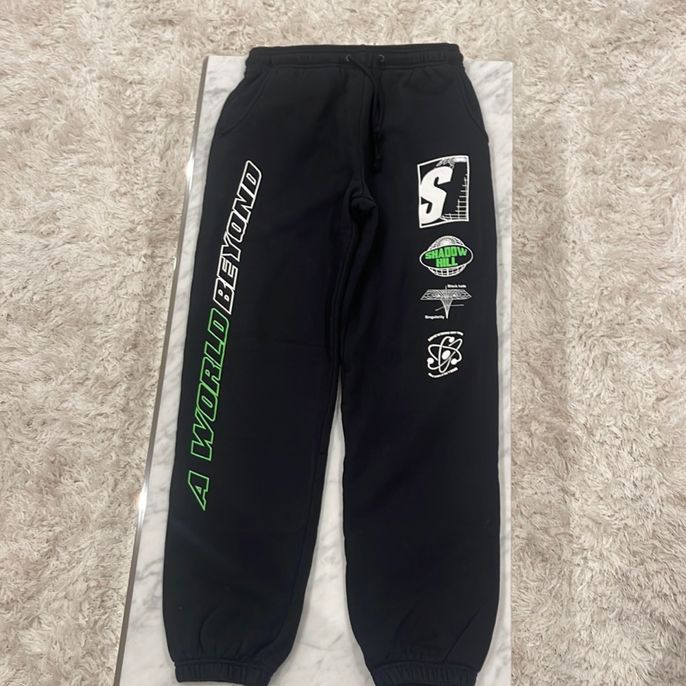 SHADOW HILL BLACK SWEATPANTS